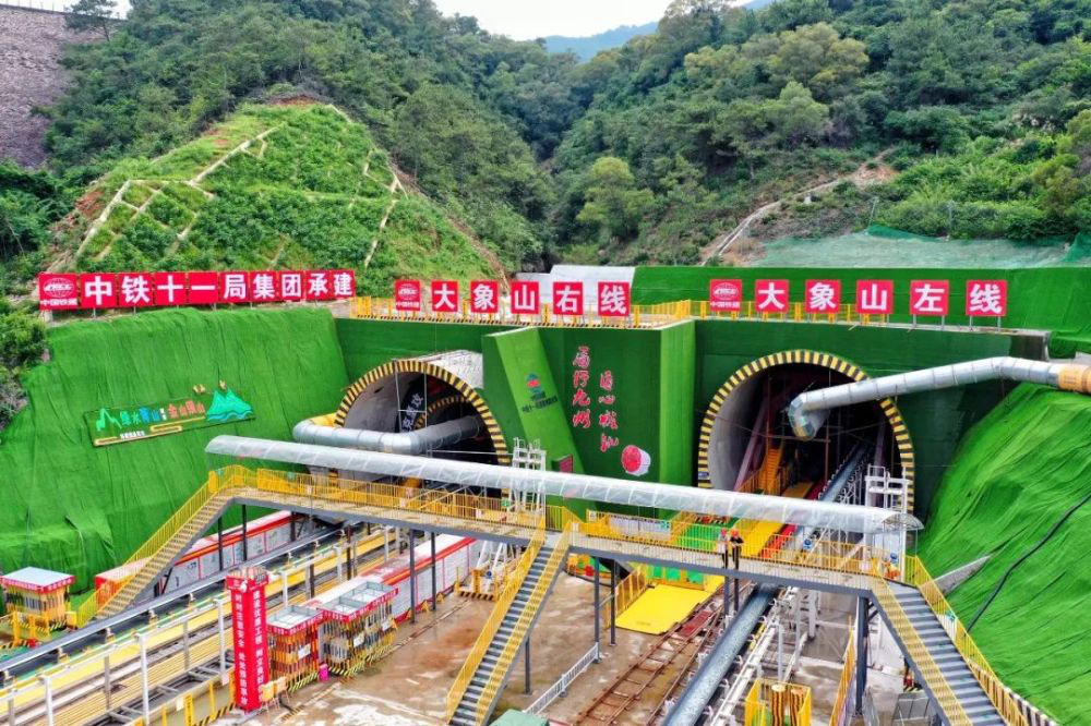 縱橫溝壑總是歌，中鐵十一局唱響隧道工程“最強音”(圖5)